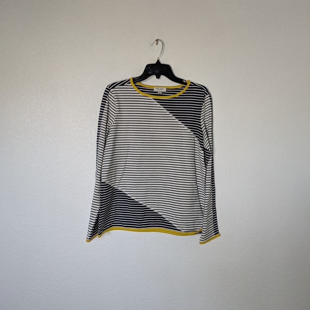 Tru Luxe Jeans Black & White Striped Long-Sleeve Top with Yellow Trim